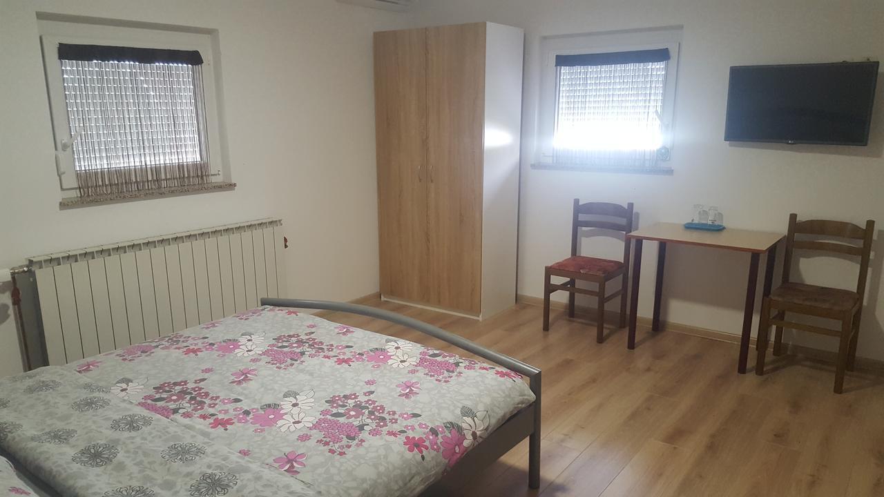 Sobe Mrak Bed & Breakfast Bjelovar Exterior photo